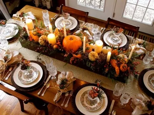 Thanksgiving Table Decor